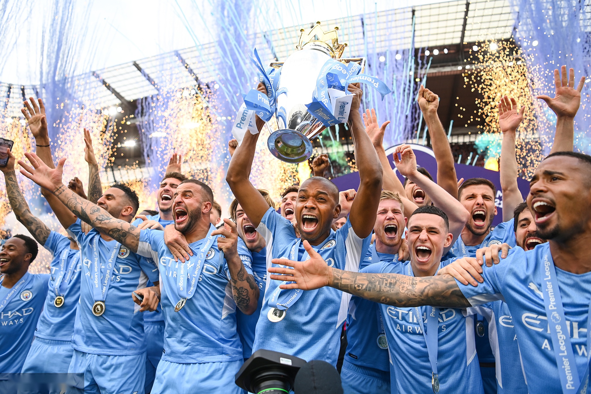 受到智能家 受到智能家